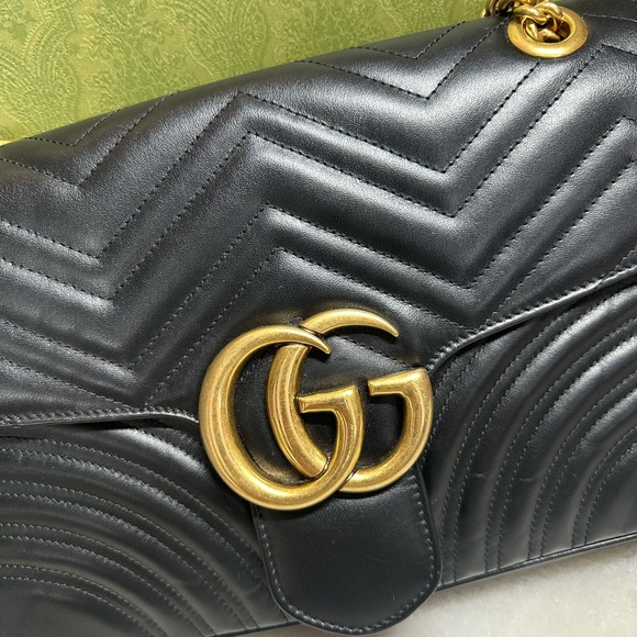 Gucci GG Marmont medium shoulder bag - Picture 3 of 9